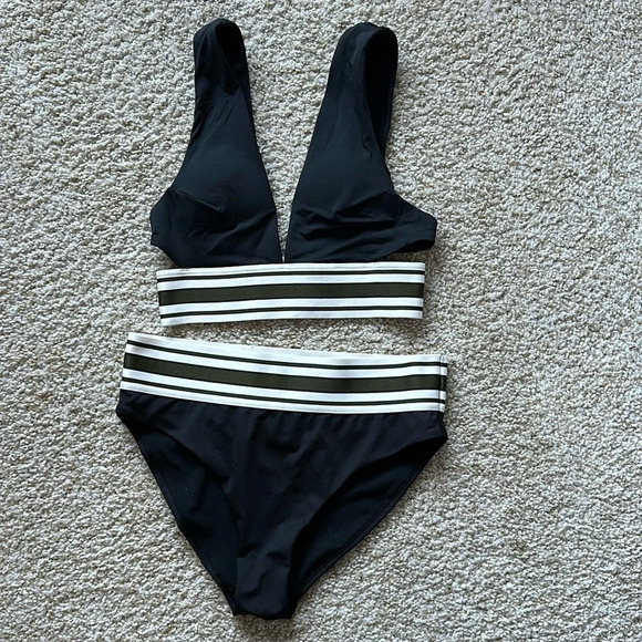 H&M swimsuit black - Picture 1 of 6